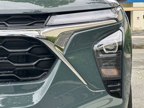 Used 2025 Chevrolet Trax LT w/ Driver Confidence Package image 50