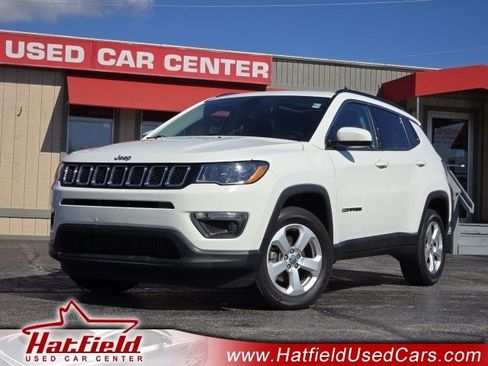 Used 2019 Jeep Compass Latitude w/ Cold Weather Group image 1