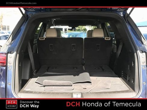 Used 2022 Chevrolet Traverse LS image 23