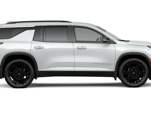 New 2026 Chevrolet Traverse LT w/ LPO, Floor Liner Package FWD image 29