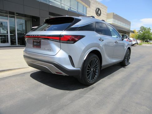 Used 2025 Lexus RX 350h w/ Convenience Package AWD/4WD image 9