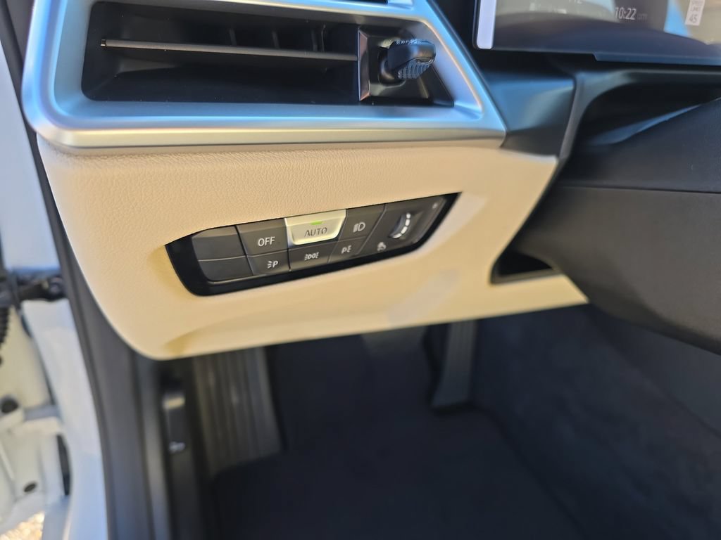 New 2026 BMW 430i xDrive Coupe w/ Premium Package AWD/4WD image 12