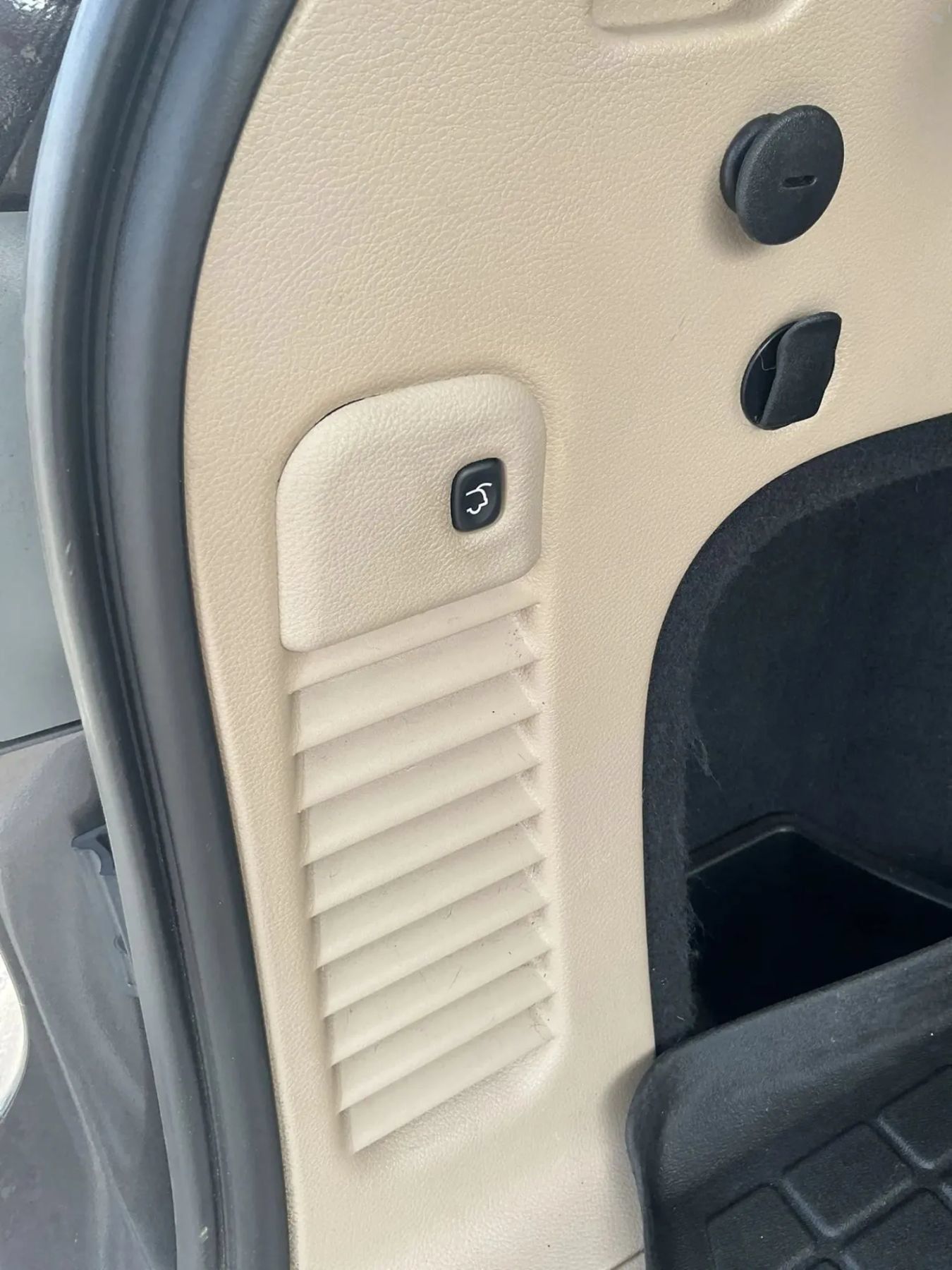 Used 2019 Jeep Grand Cherokee Limited AWD/4WD image 37
