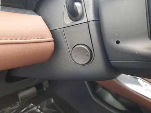 New 2026 Lincoln Nautilus Reserve w/ Jet Appearance Package image 15