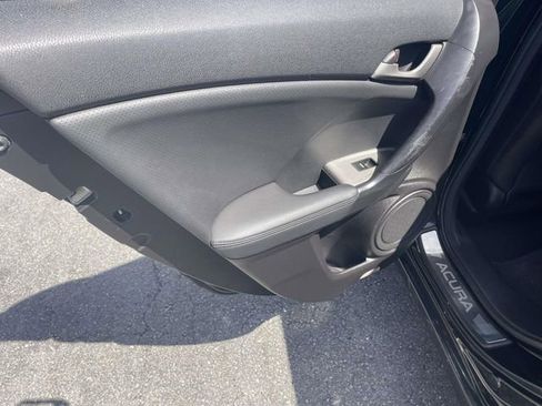 Used 2010 Acura TSX V6 Sedan image 9