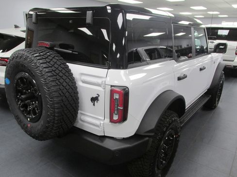 New 2024 Ford Bronco Wildtrak image 4