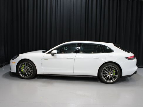 Certified 2023 Porsche Panamera 4 w/ Premium Package image 2