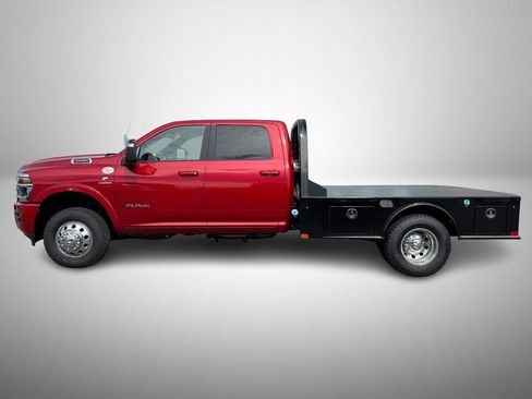 New 2026 RAM 3500 Big Horn w/ Laramie Trim Package AWD/4WD image 5