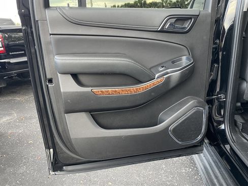 Used 2018 Chevrolet Suburban Premier image 41