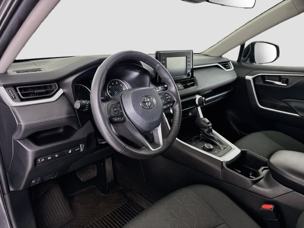 Used 2022 Toyota RAV4 XLE w/ Convenience Package AWD/4WD image 10