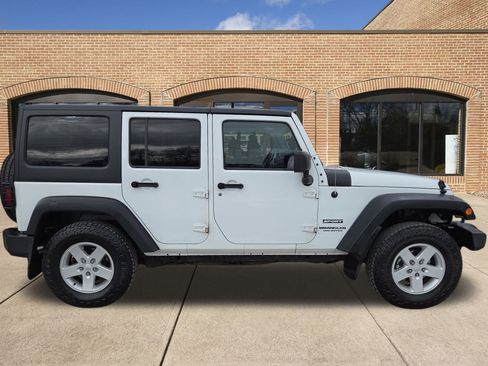 Used 2016 Jeep Wrangler Unlimited Sport w/ Quick Order Package 24S image 2