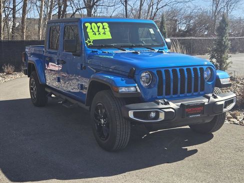 Used 2023 Jeep Gladiator Sport image 7