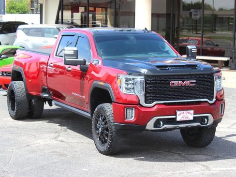 Used 2020 GMC Sierra 3500 Denali w/ Denali Ultimate Package AWD/4WD image 8