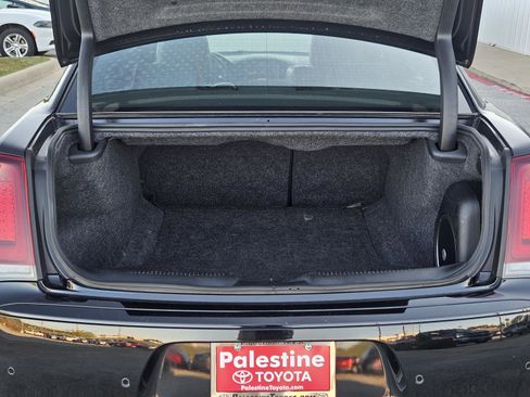 Used 2023 Chrysler 300 S image 9