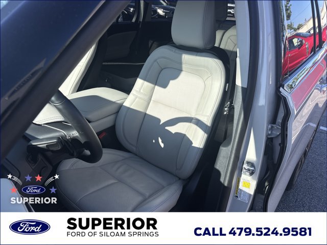 Used 2025 Lincoln Aviator Reserve w/ Illumination Package AWD/4WD image 24