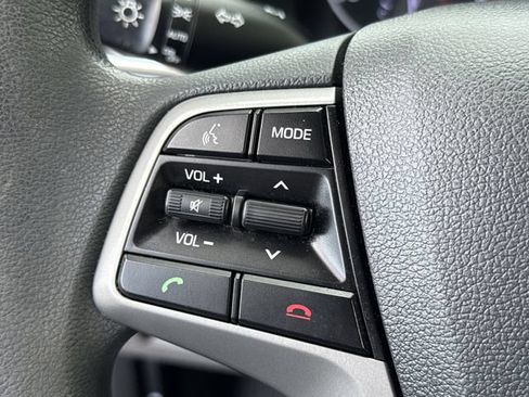 Used 2017 Hyundai Elantra SE FWD image 33