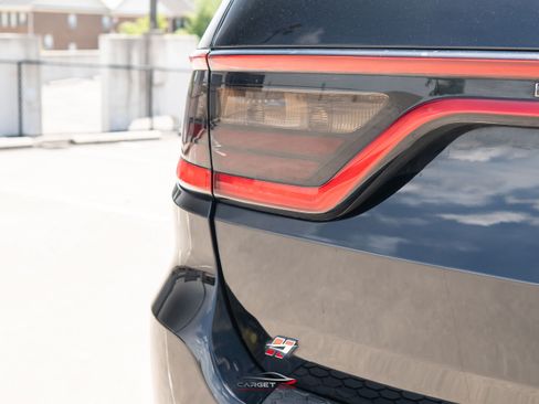 Used 2018 Dodge Durango SRT w/ Technology Group AWD/4WD image 48