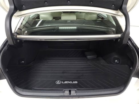 Certified 2024 Lexus ES 350 w/ Premium Package image 8