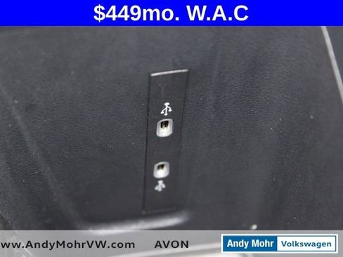 Used 2025 Volkswagen Tiguan SE AWD/4WD image 41