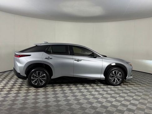 Used 2023 Lexus RZ 450e Premium w/ Technology Package image 7