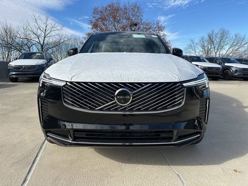 New 2026 Volvo XC90 B5 Plus image 2