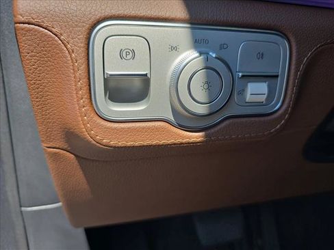 Used 2024 Mercedes-Benz GLE 350 4MATIC image 26
