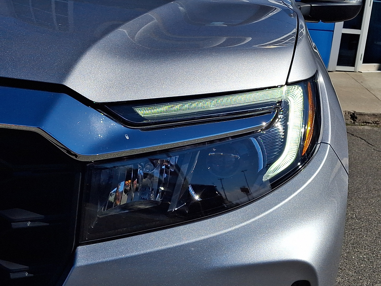 Used 2025 Honda Passport EX-L image 9