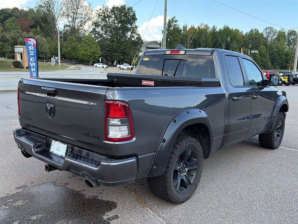 Used 2022 RAM 1500 Big Horn AWD/4WD image 3