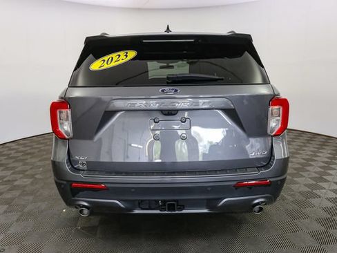 Used 2023 Ford Explorer XLT w/ Equipment Group 202A AWD/4WD image 8