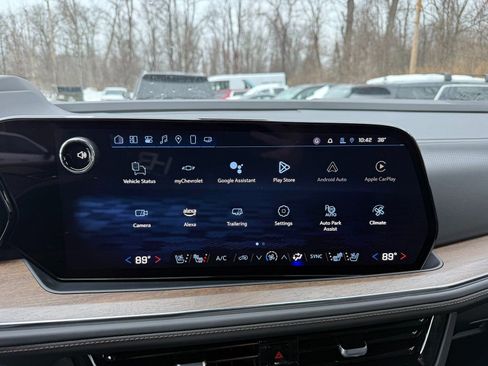 New 2025 Chevrolet Suburban High Country image 32