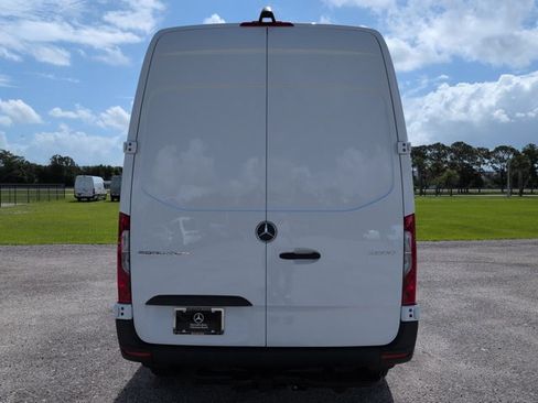 Used 2026 Mercedes-Benz Sprinter 2500 image 5