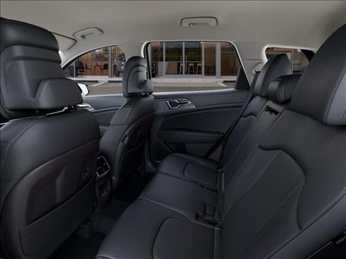 New 2026 Kia Sportage EX FWD image 18