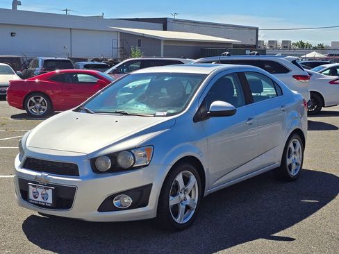 Used 2015 Chevrolet Sonic LT FWD image 4