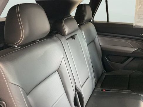 Used 2022 Volkswagen Atlas Cross Sport SE AWD/4WD image 17