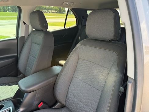 Used 2018 Chevrolet Equinox LT image 13