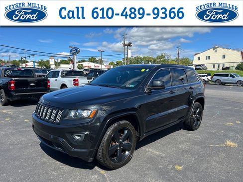 Used 2015 Jeep Grand Cherokee Altitude AWD/4WD image 1