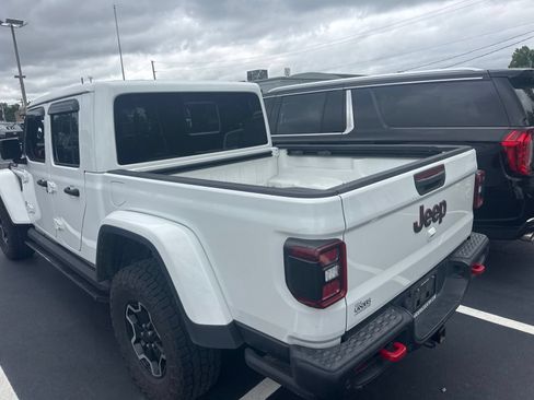 Used 2020 Jeep Gladiator Rubicon w/ Advanced Safety Group AWD/4WD image 3