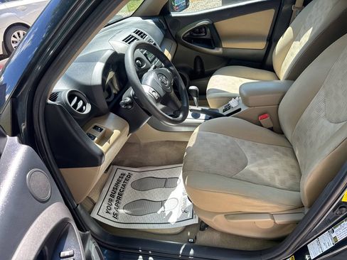 Used 2012 Toyota RAV4 4WD w/ Value Pkg image 10