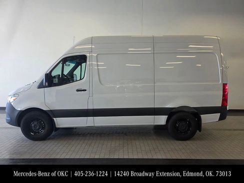 Certified 2025 Mercedes-Benz Sprinter 2500 image 4