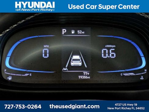 Certified 2025 Hyundai Venue SEL FWD image 29