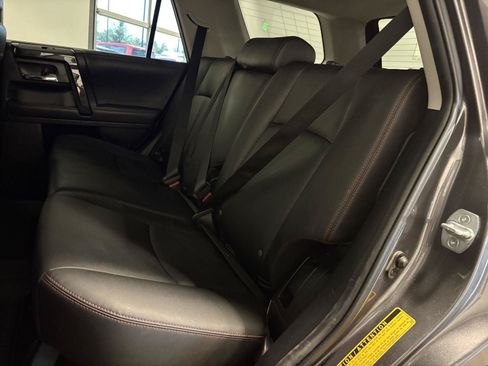 Used 2021 Toyota 4Runner TRD Off-Road Premium AWD/4WD image 29