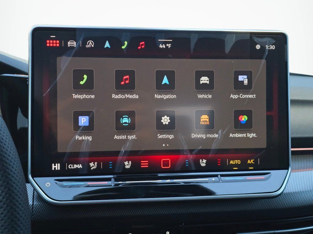 New 2026 Volkswagen GTI SE FWD image 27