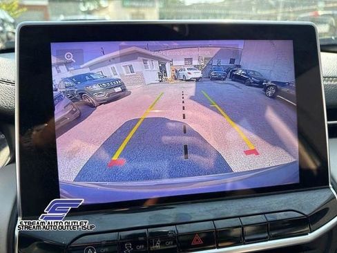 Used 2022 Jeep Compass Limited image 29