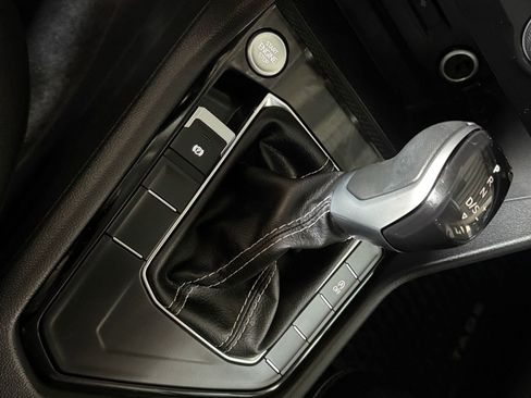 Certified 2023 Volkswagen Taos SE image 16