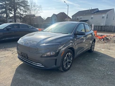 Used 2023 Hyundai Kona SE w/ Cargo Package image 5