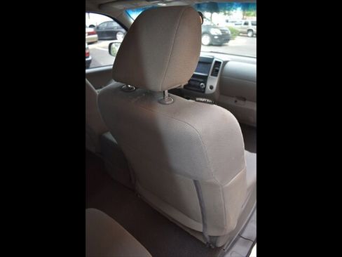 Used 2019 Nissan Frontier S image 31