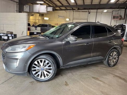 Used 2020 Ford Escape Titanium AWD/4WD image 2