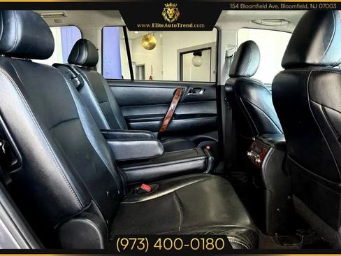 Used 2012 Toyota Highlander Limited image 23