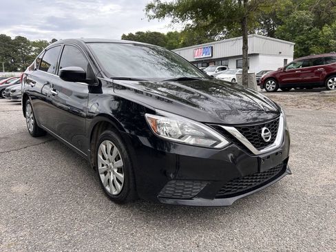 Used 2017 Nissan Sentra S FWD image 2