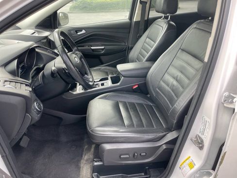 Used 2017 Ford Escape Titanium FWD image 13